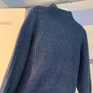 NEW Madewell navy blue turtleneck sweater. Has never been worn. Size Small.